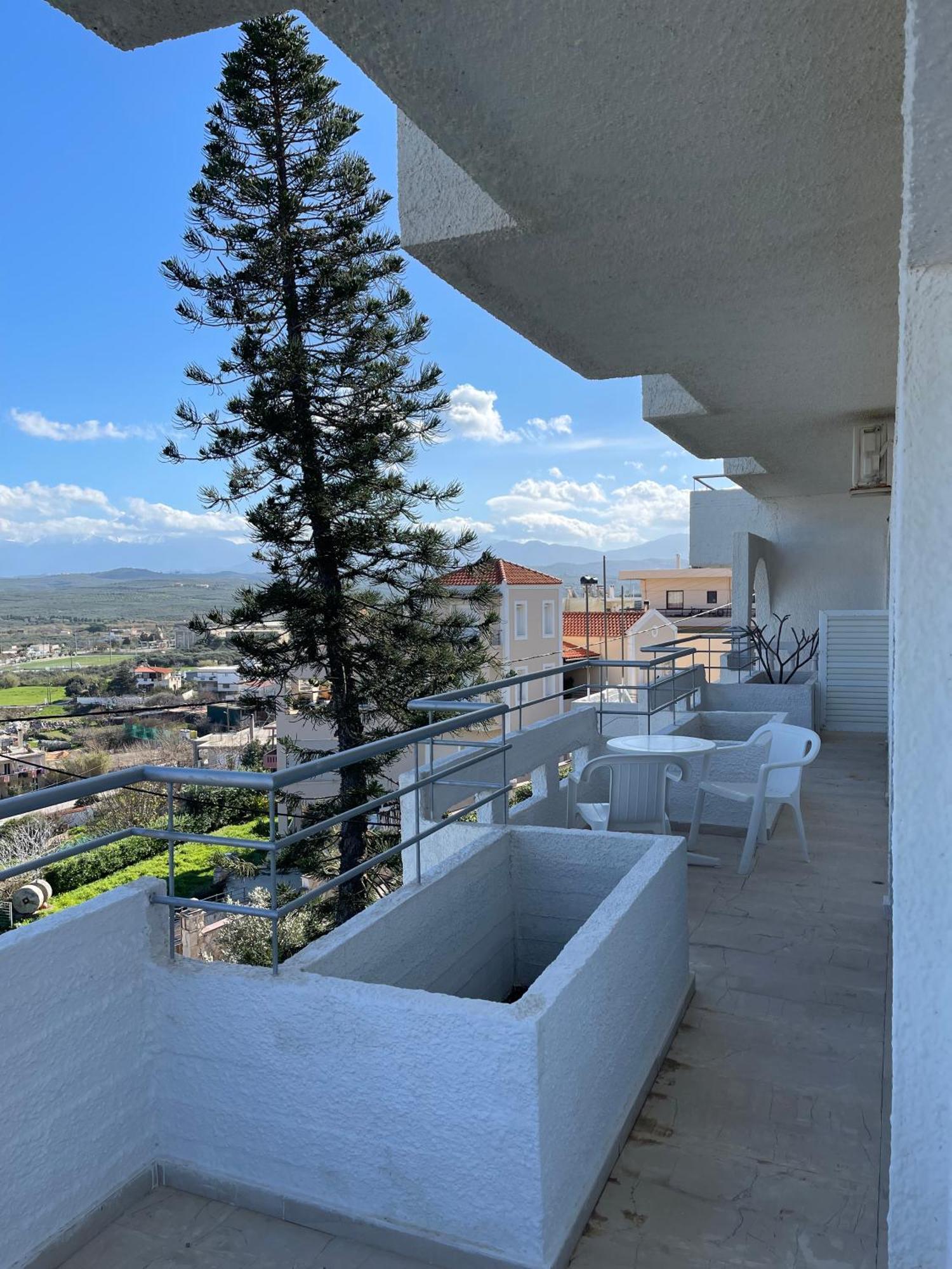Aeolos Apartments Kolymbari Exterior photo