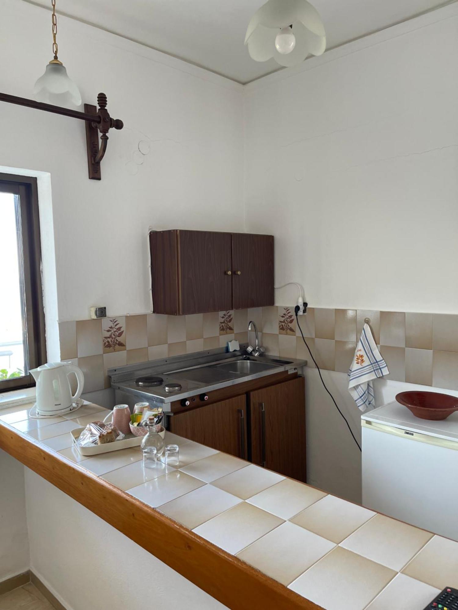 Aeolos Apartments Kolymbari Exterior photo