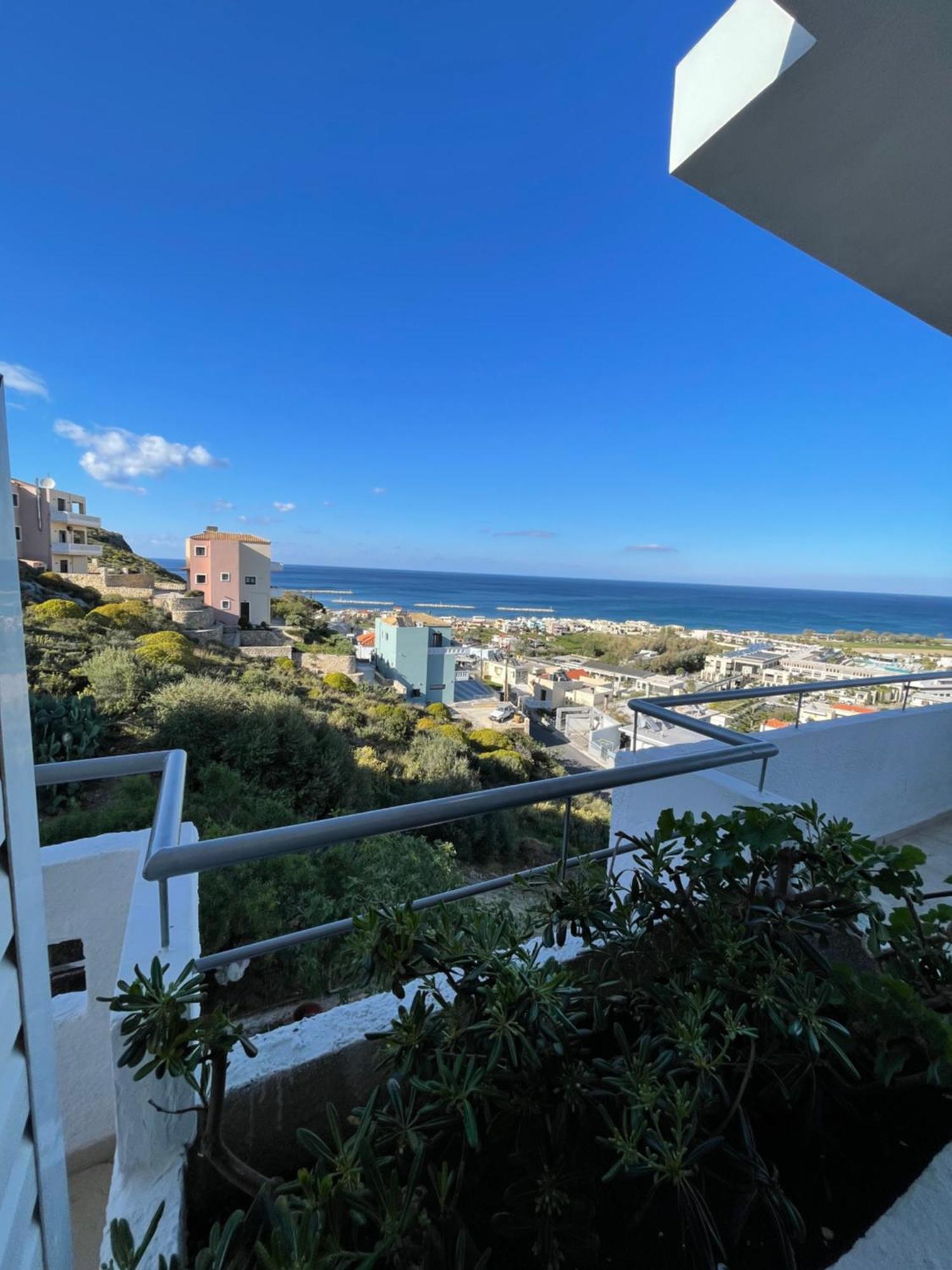 Aeolos Apartments Kolymbari Exterior photo