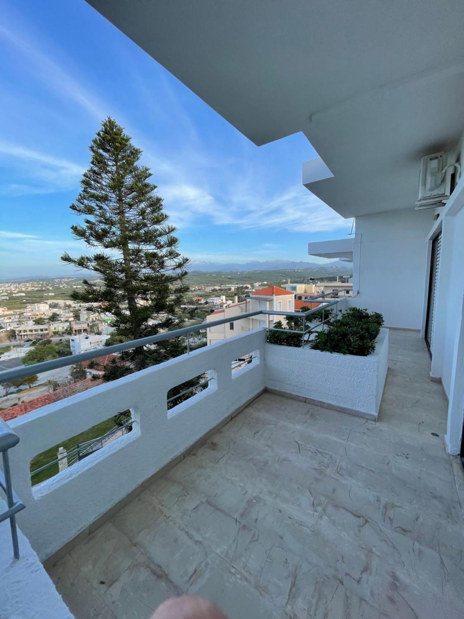 Aeolos Apartments Kolymbari Exterior photo