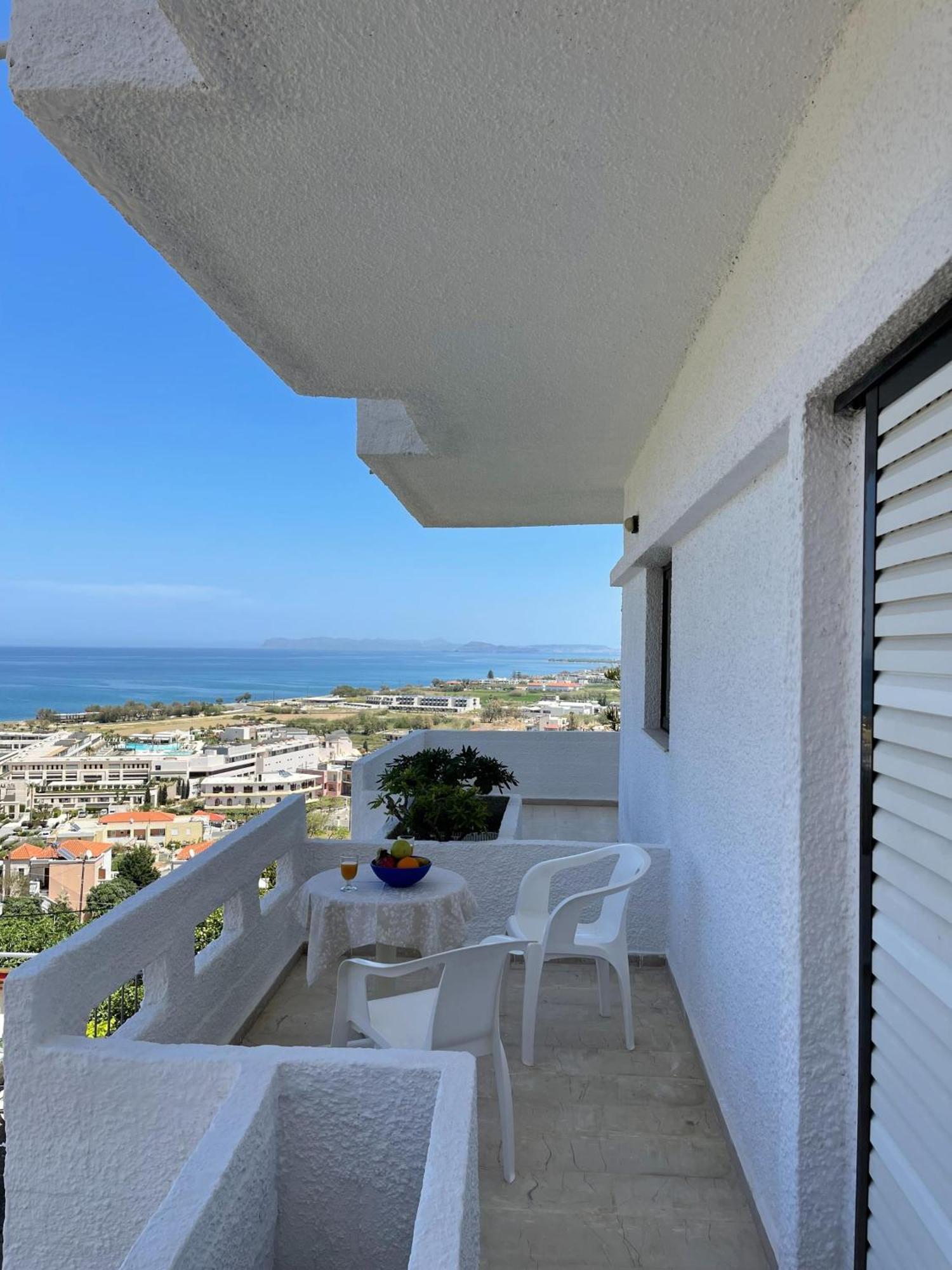 Aeolos Apartments Kolymbari Exterior photo
