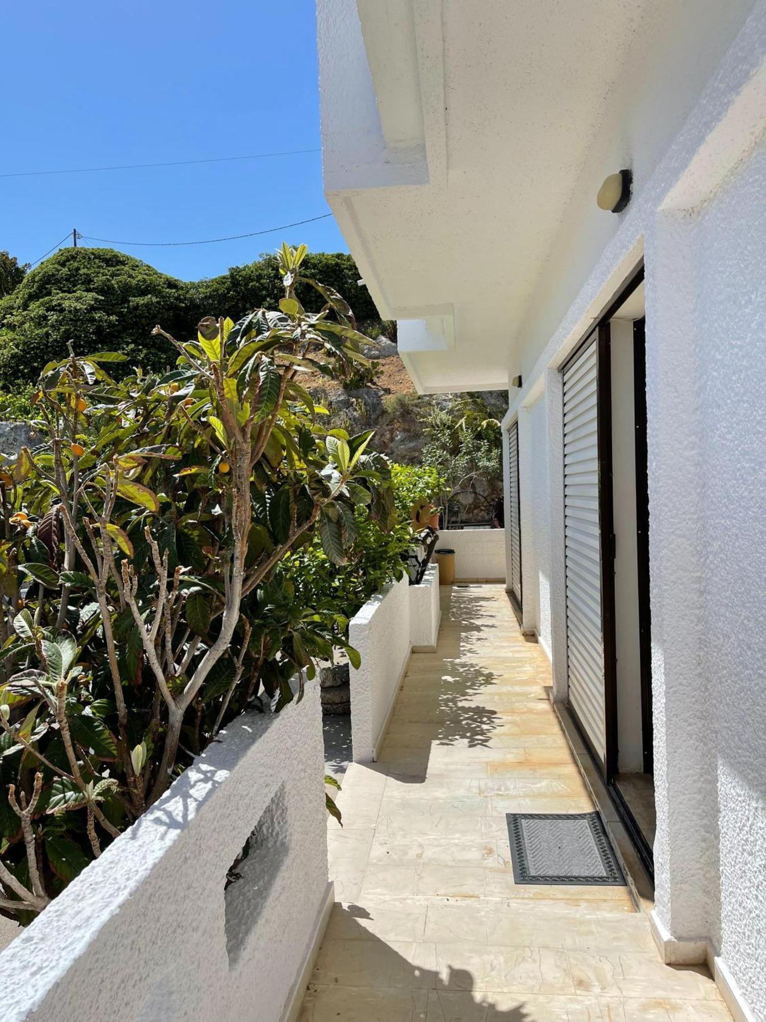Aeolos Apartments Kolymbari Exterior photo