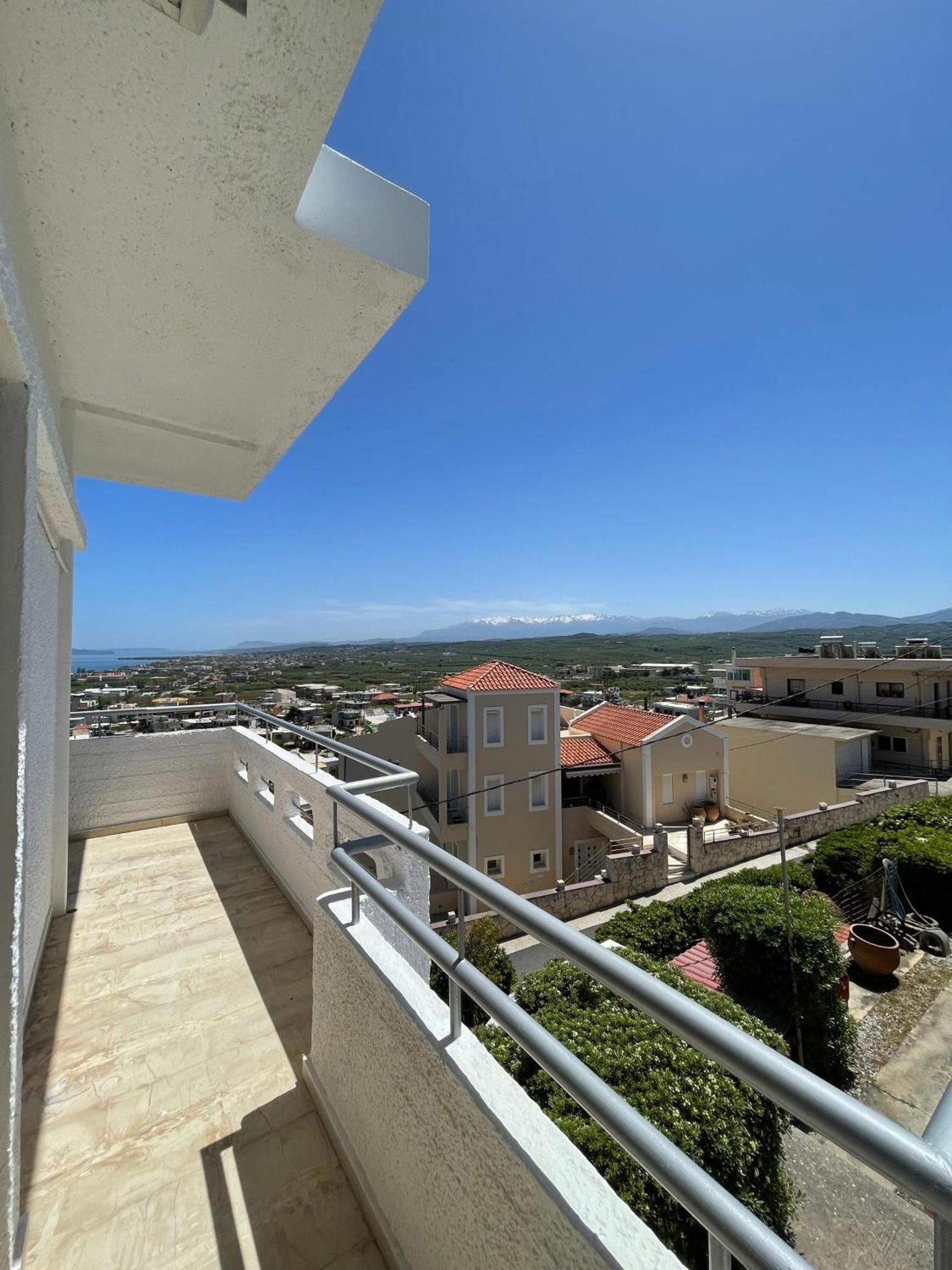 Aeolos Apartments Kolymbari Exterior photo