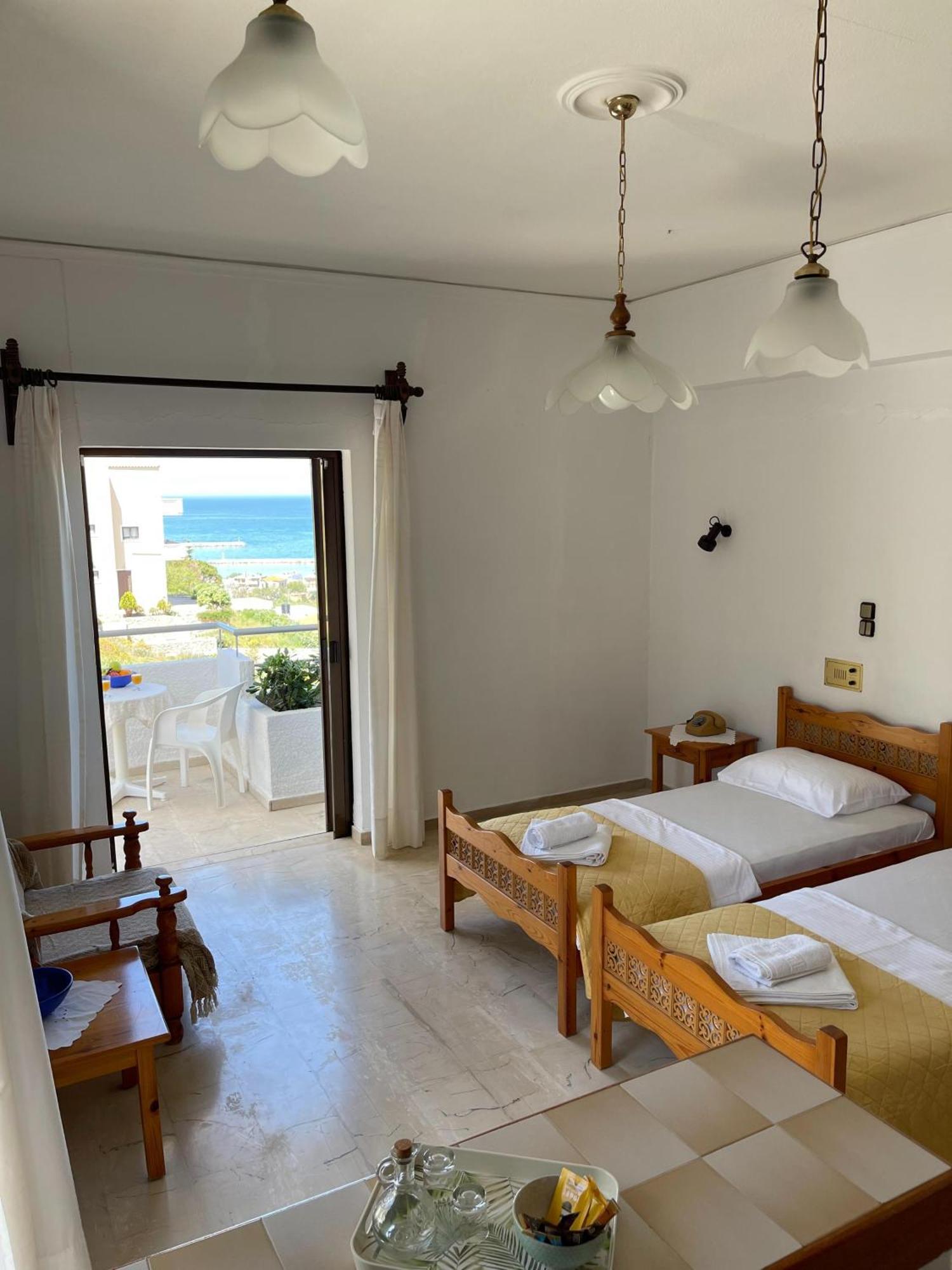 Aeolos Apartments Kolymbari Exterior photo