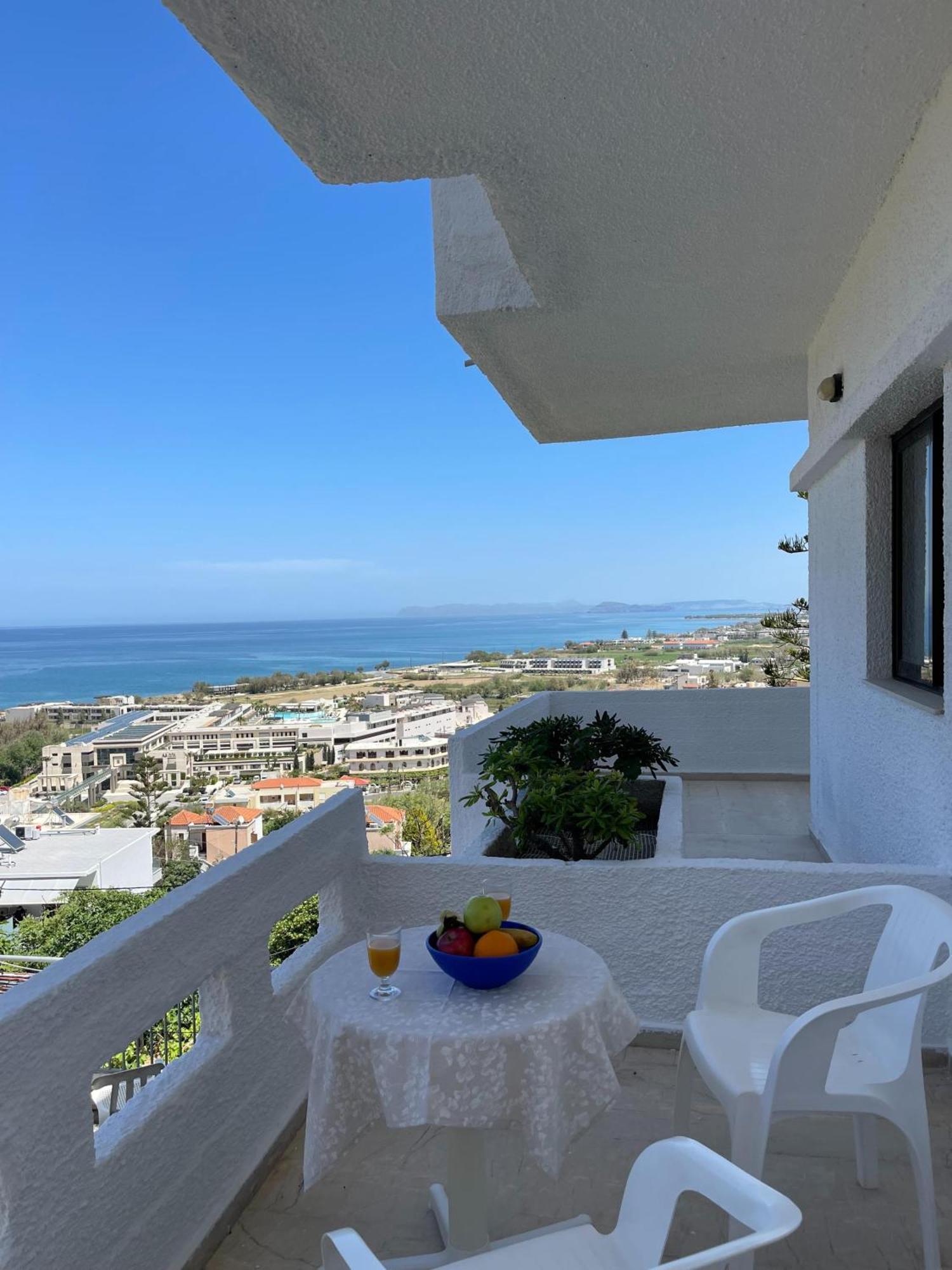 Aeolos Apartments Kolymbari Exterior photo